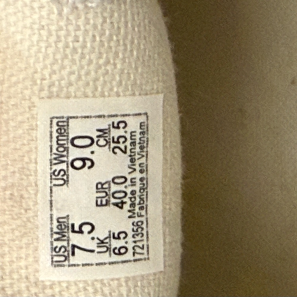 Vans Platform Sneakers - Picture 7 of 7